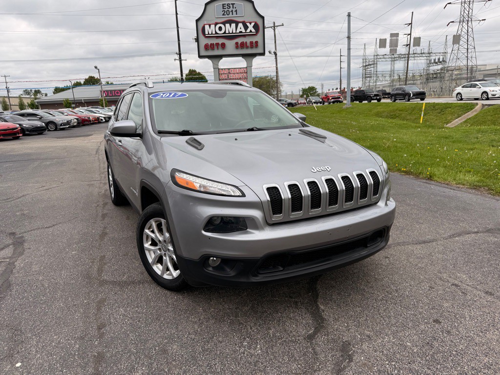 2017 Jeep Cherokee Image 2