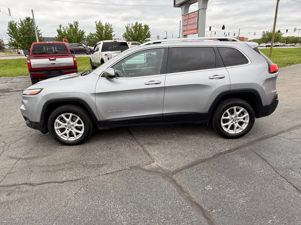 2017 Jeep Cherokee Image 10
