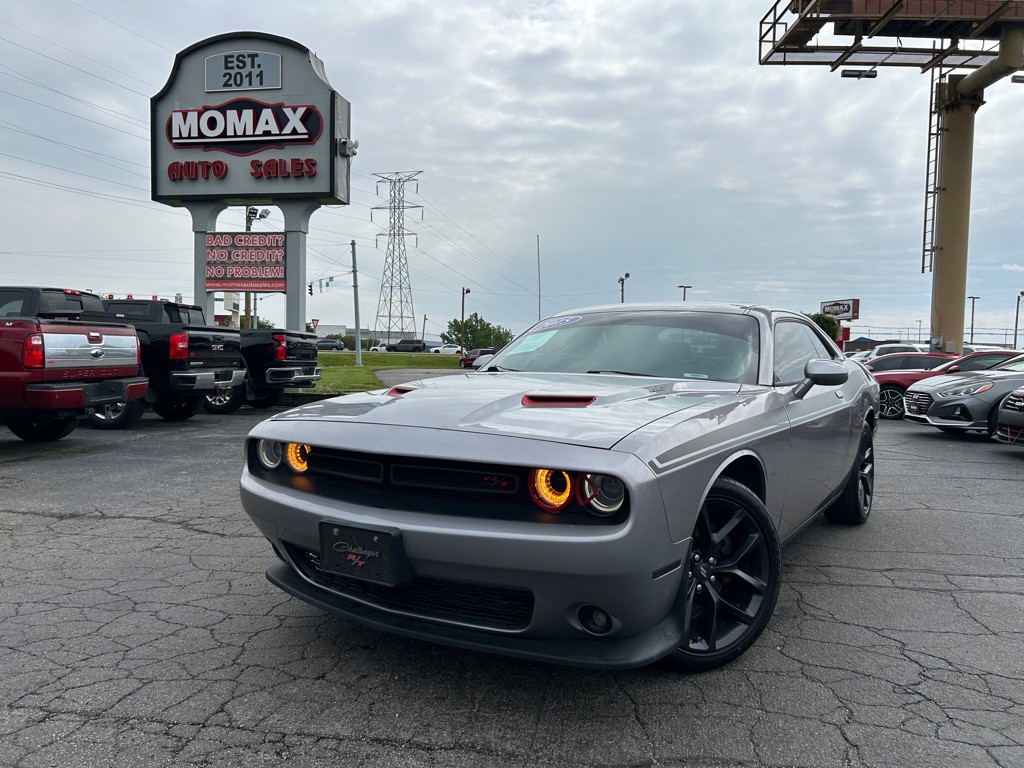 2015 Dodge Challenger Image 2
