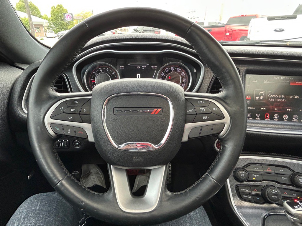 2015 Dodge Challenger Image 15