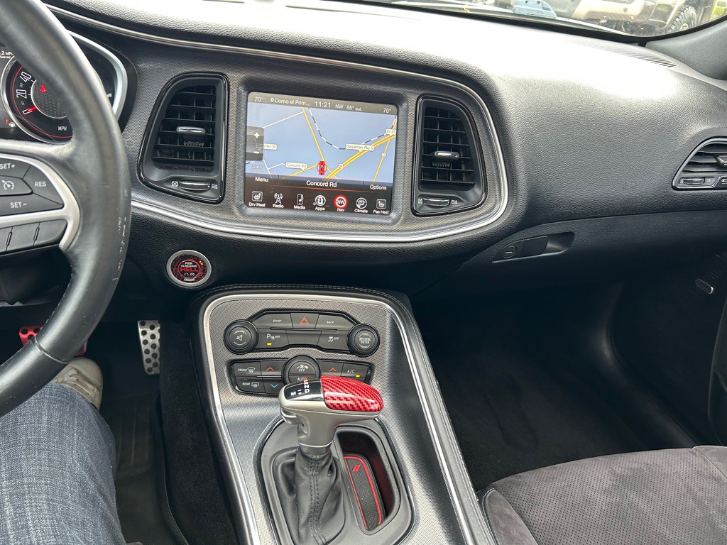 2015 Dodge Challenger Image 17