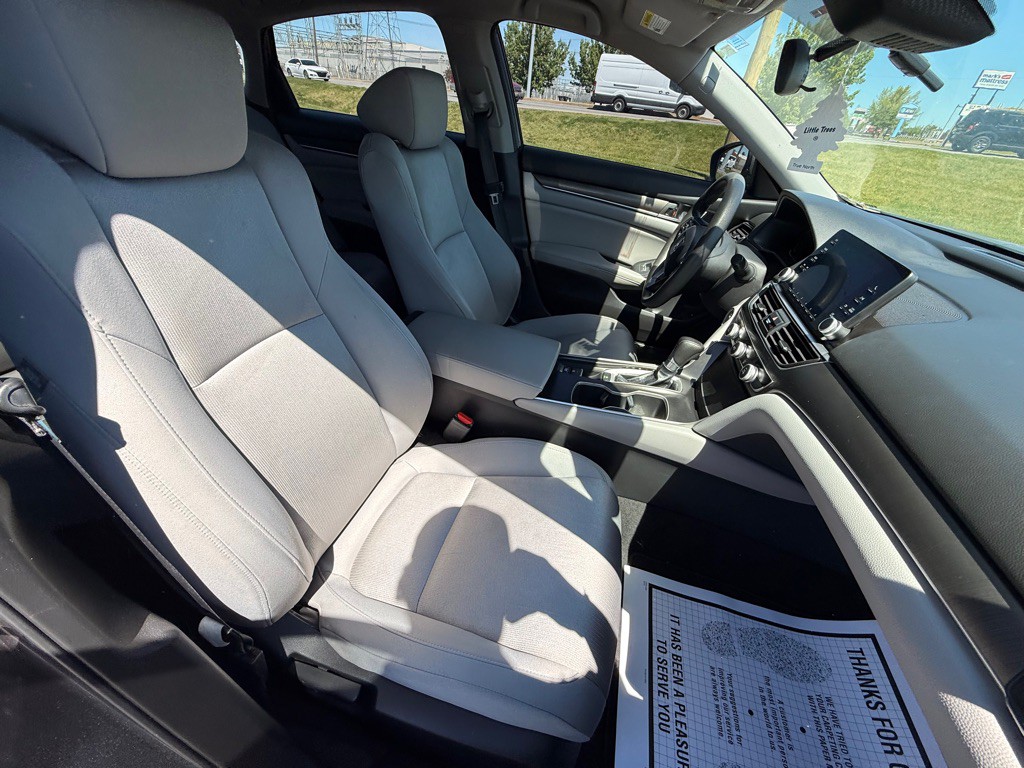2018 Honda Accord Image 14
