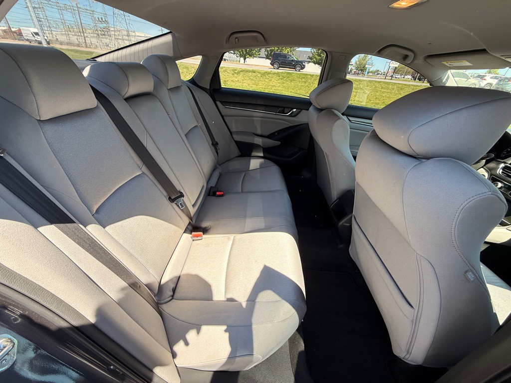 2018 Honda Accord Image 15