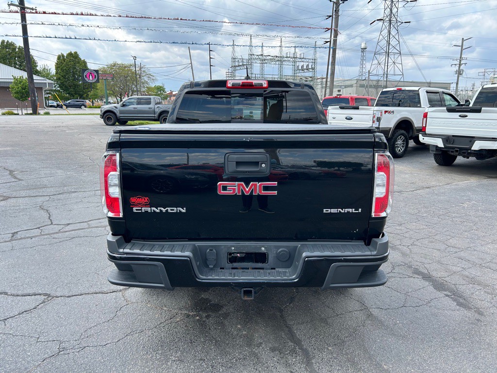 2018 GMC Canyon Image 8