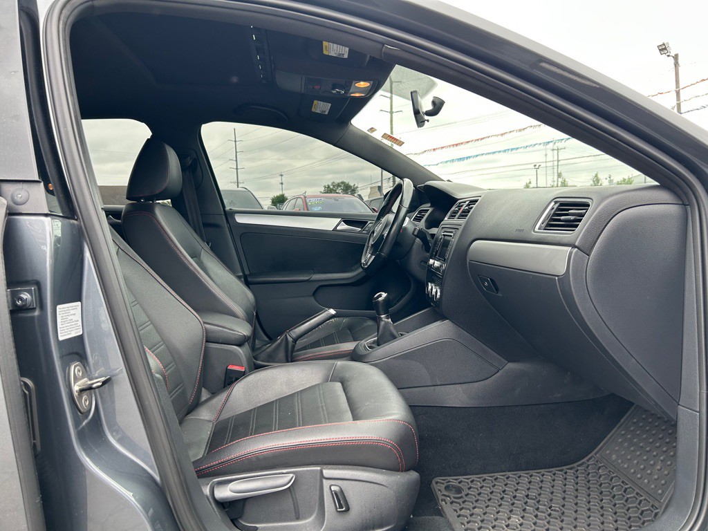 2014 Volkswagen Jetta Image 11