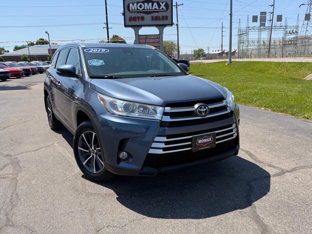 2019 Toyota Highlander Image 2