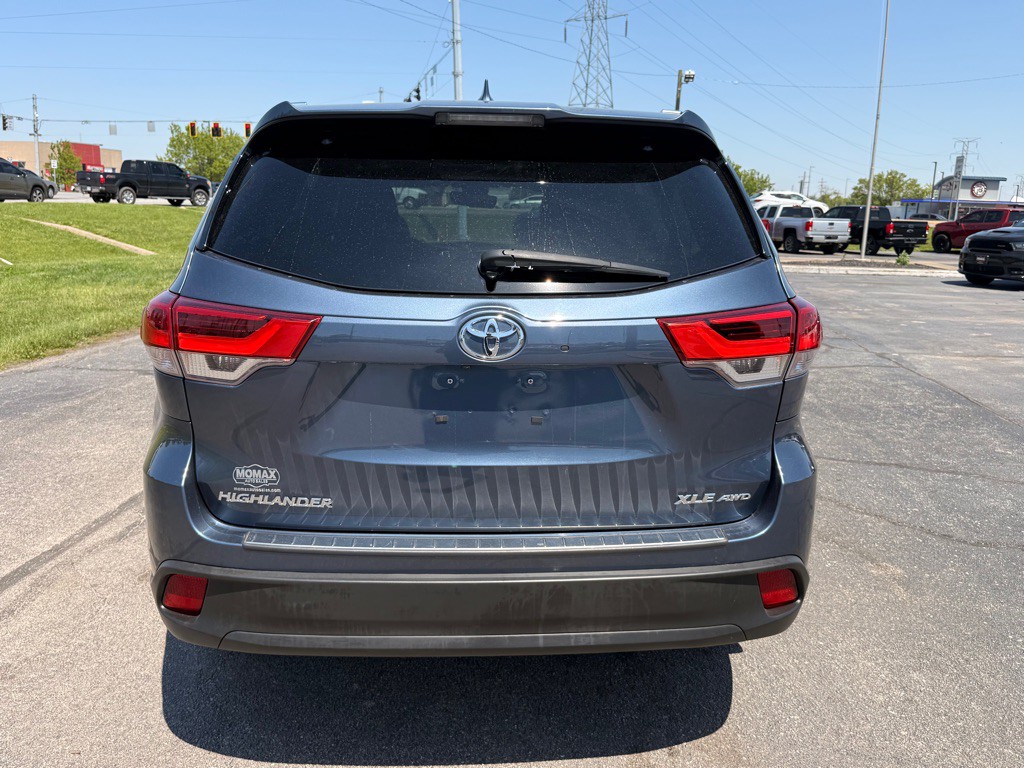 2019 Toyota Highlander Image 6