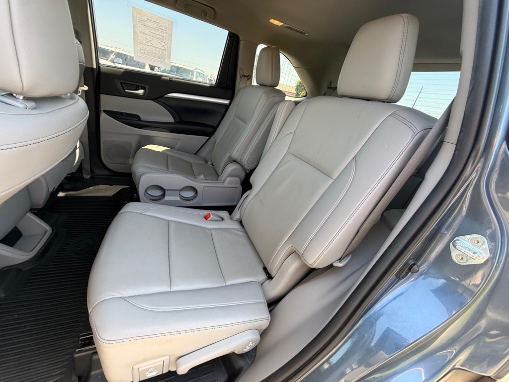 2019 Toyota Highlander Image 19