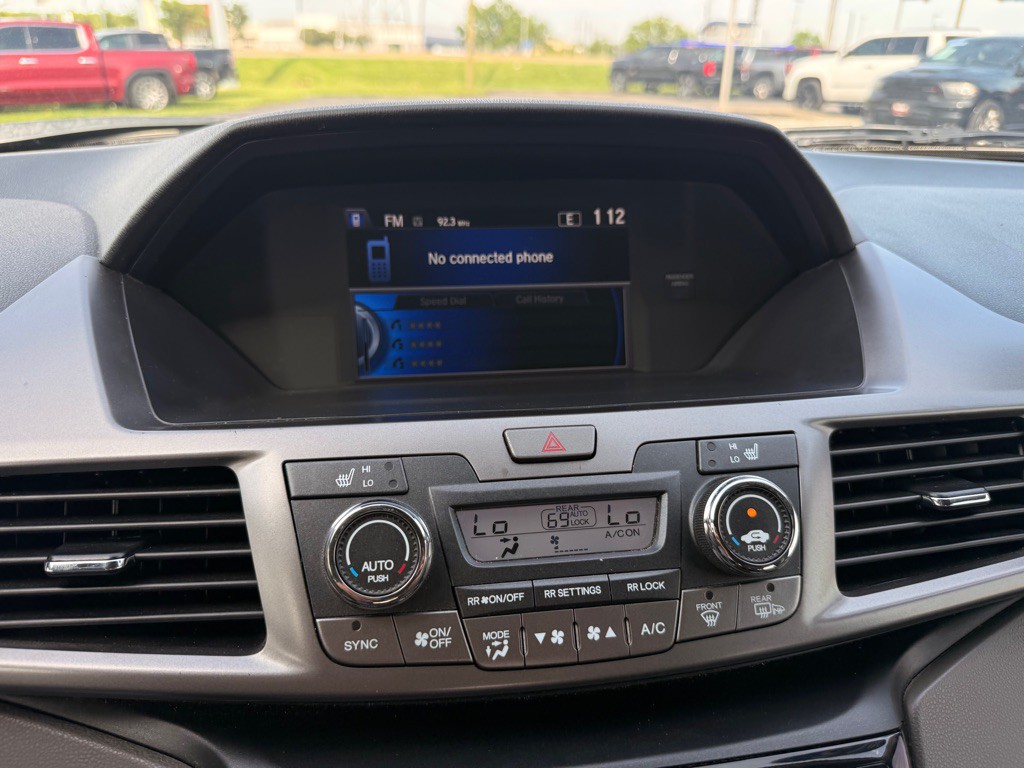 2015 Honda Odyssey Image 12
