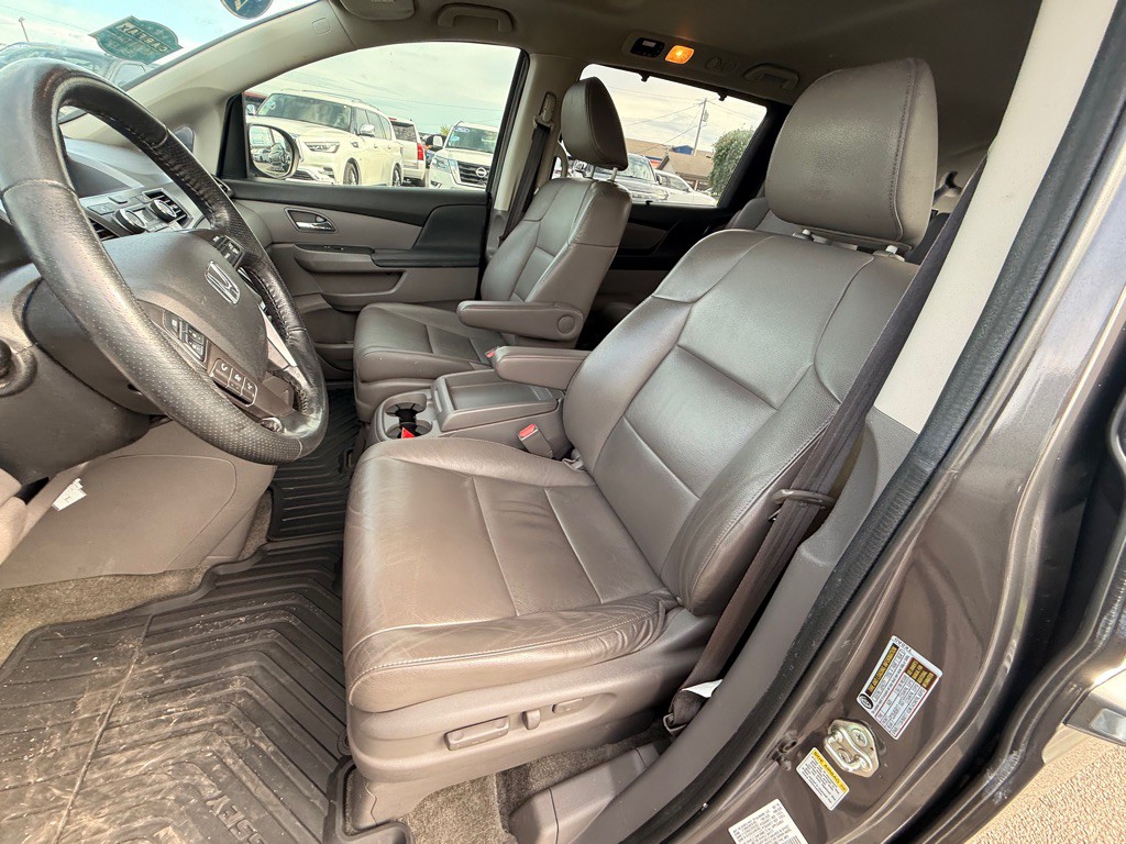 2015 Honda Odyssey Image 17