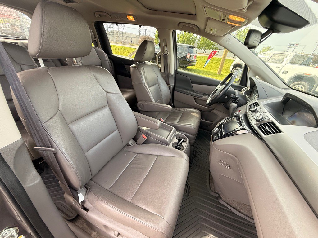 2015 Honda Odyssey Image 18