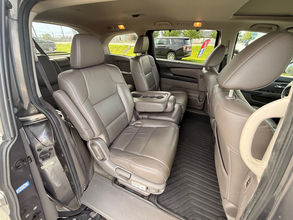 2015 Honda Odyssey Image 20