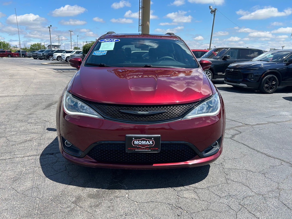 2018 Chrysler Pacifica Image 3