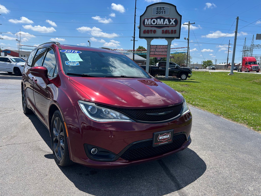 2018 Chrysler Pacifica Image 4