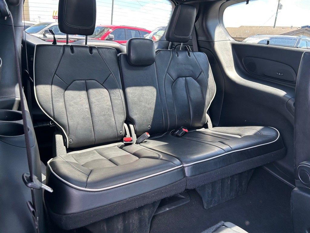 2018 Chrysler Pacifica Image 13