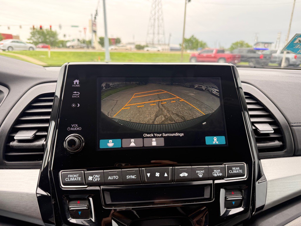 2018 Honda Odyssey Image 16