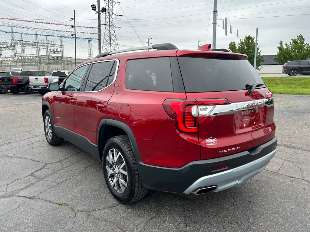 2023 GMC Acadia Image 7