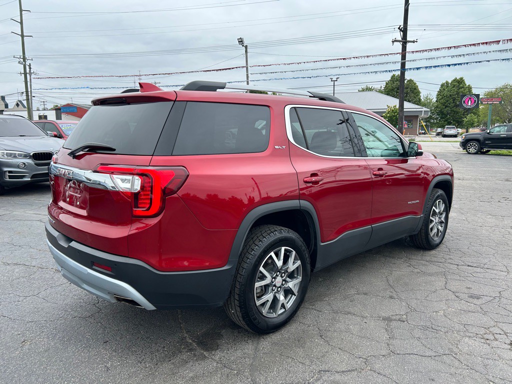 2023 GMC Acadia Image 9