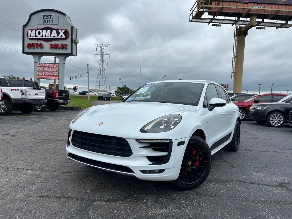 2017 Porsche Macan Image 2