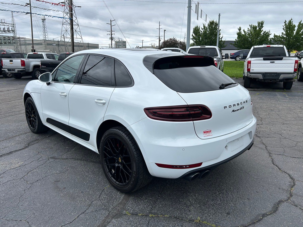 2017 Porsche Macan Image 7