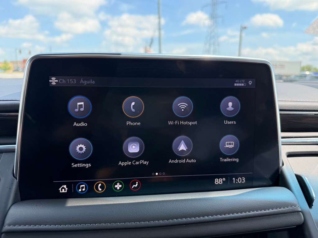 2021 Chevrolet Suburban Image 12