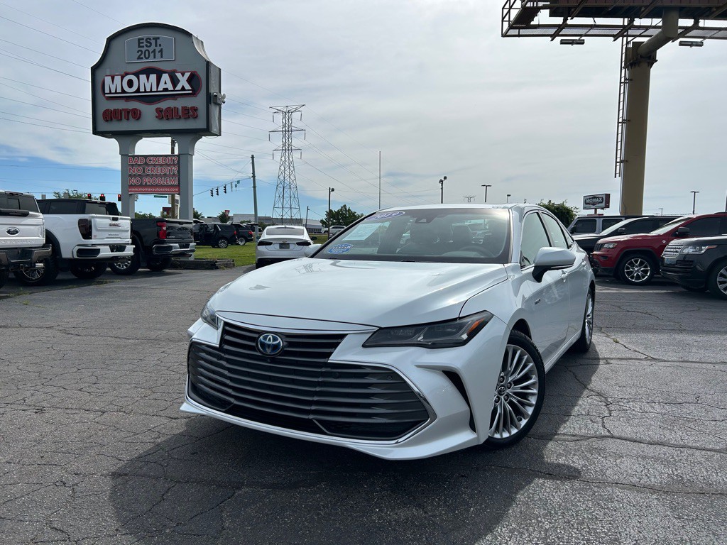 2019 Toyota Avalon Image 2