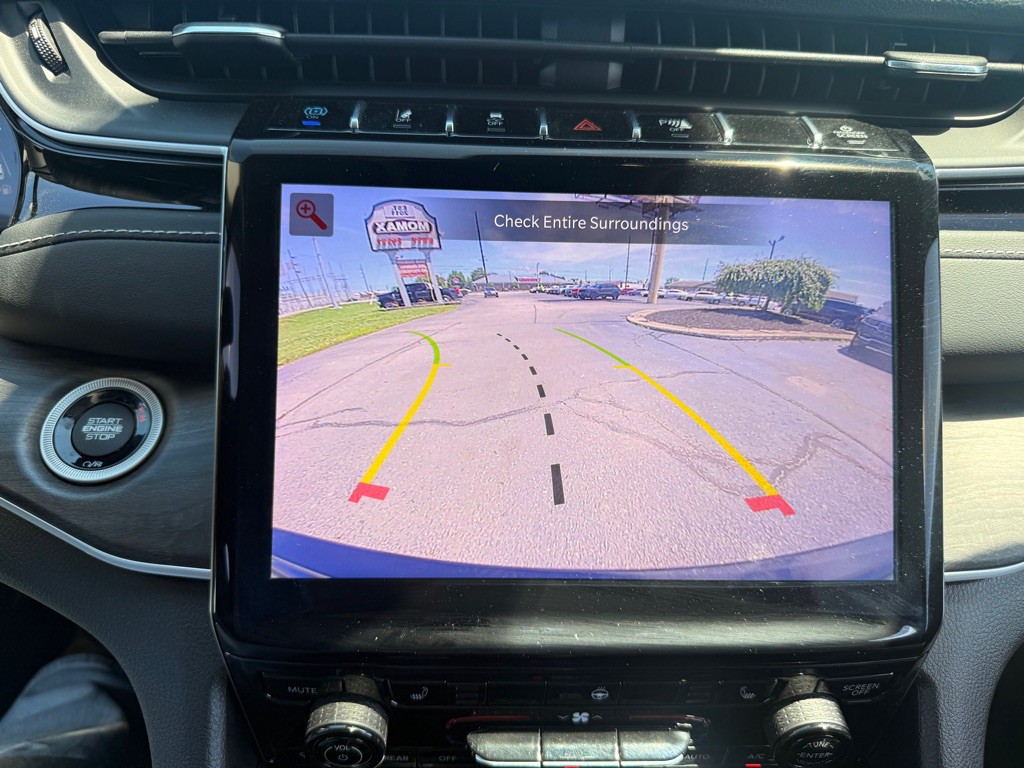 2023 Jeep Grand Cherokee Image 12