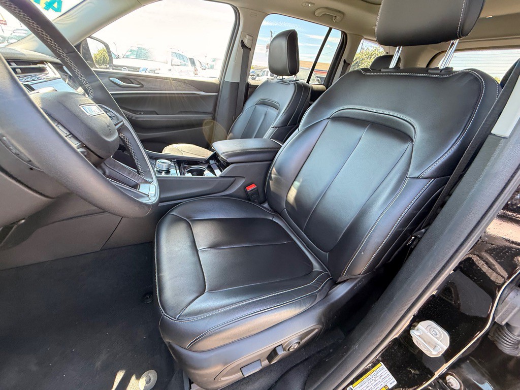 2023 Jeep Grand Cherokee Image 16