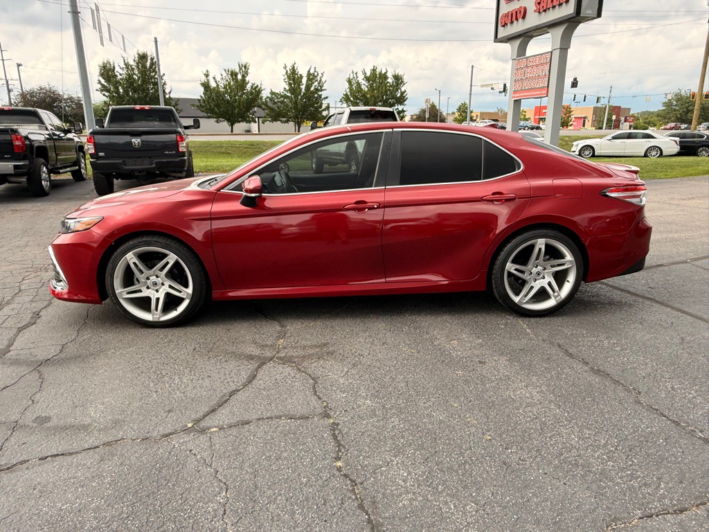 2022 Toyota Camry Image 9