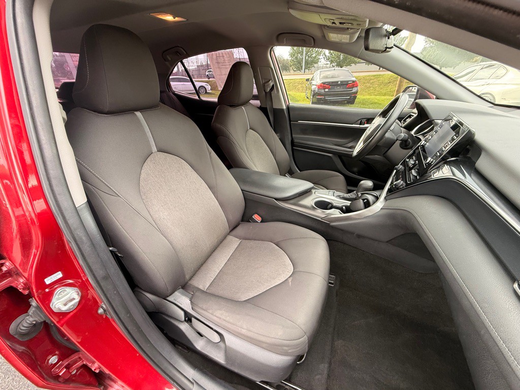 2022 Toyota Camry Image 16