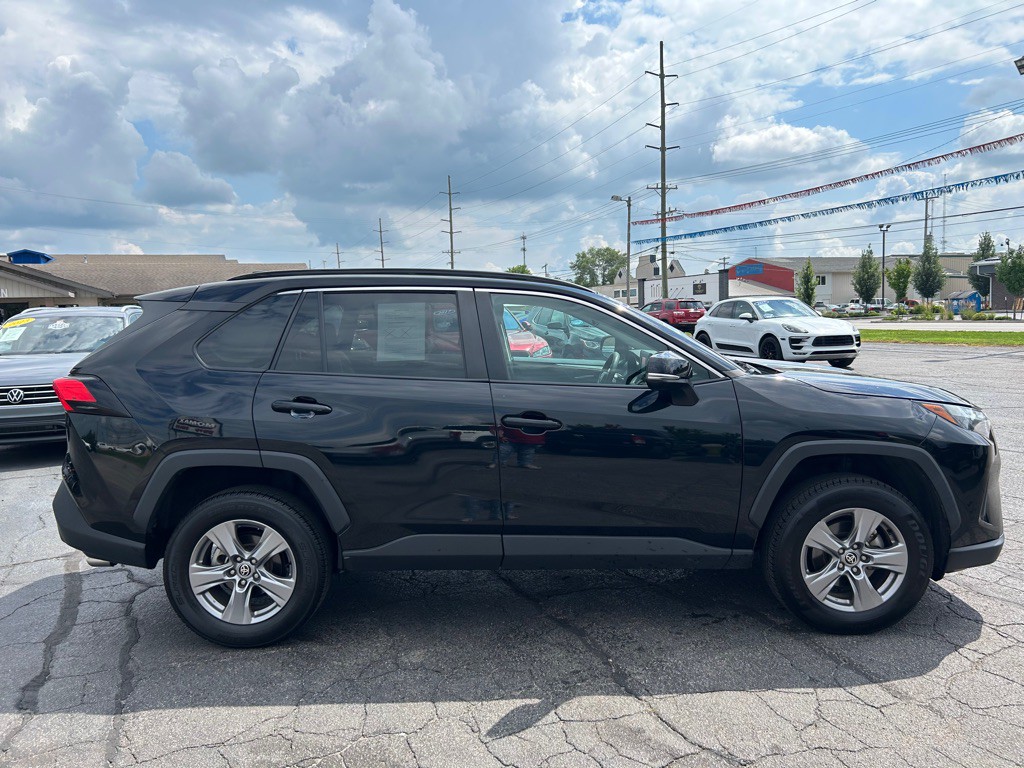 2022 Toyota Rav4 Image 10