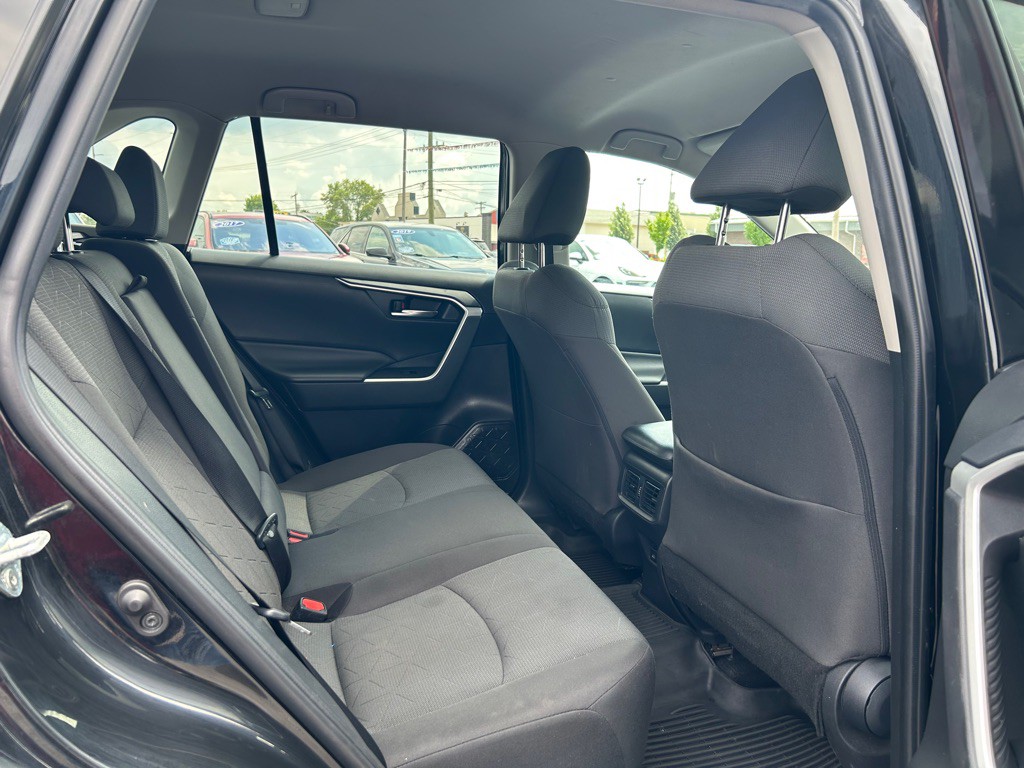2022 Toyota Rav4 Image 12