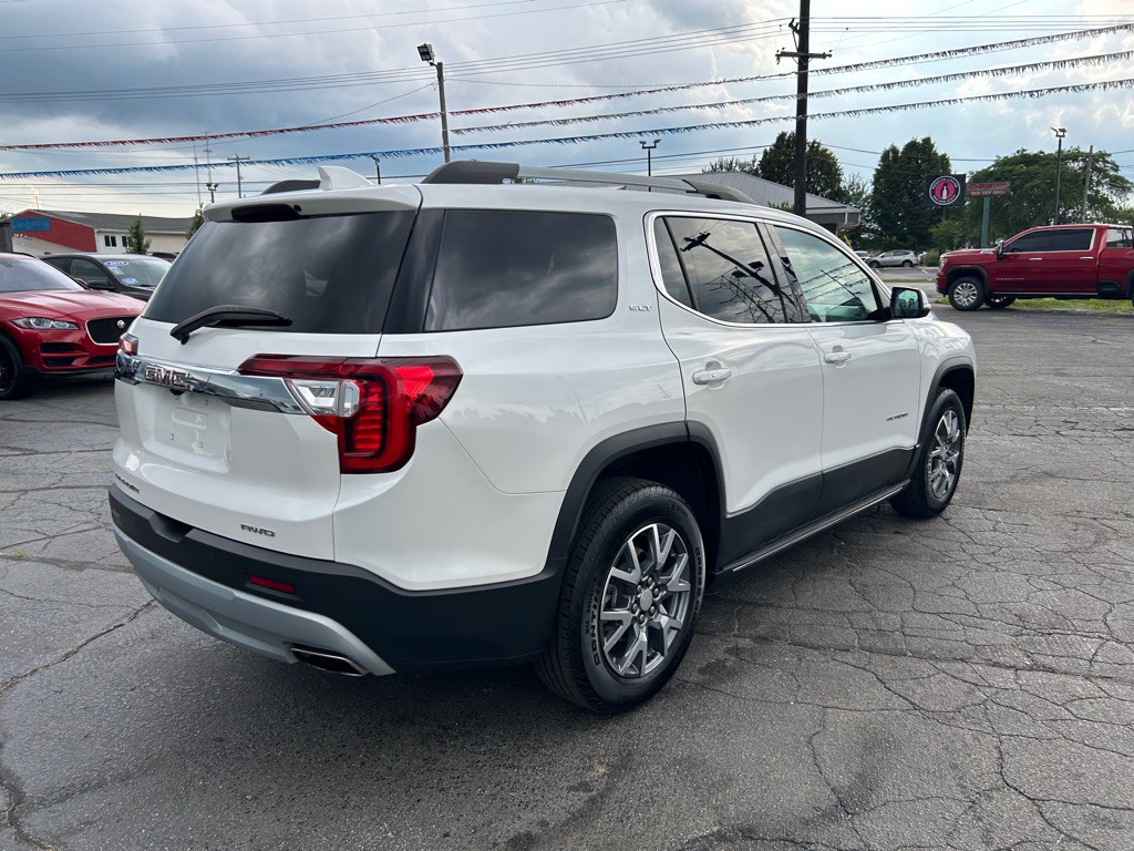 2023 GMC Acadia Image 9