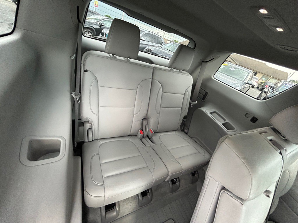 2023 GMC Acadia Image 13