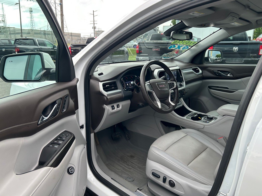 2023 GMC Acadia Image 16