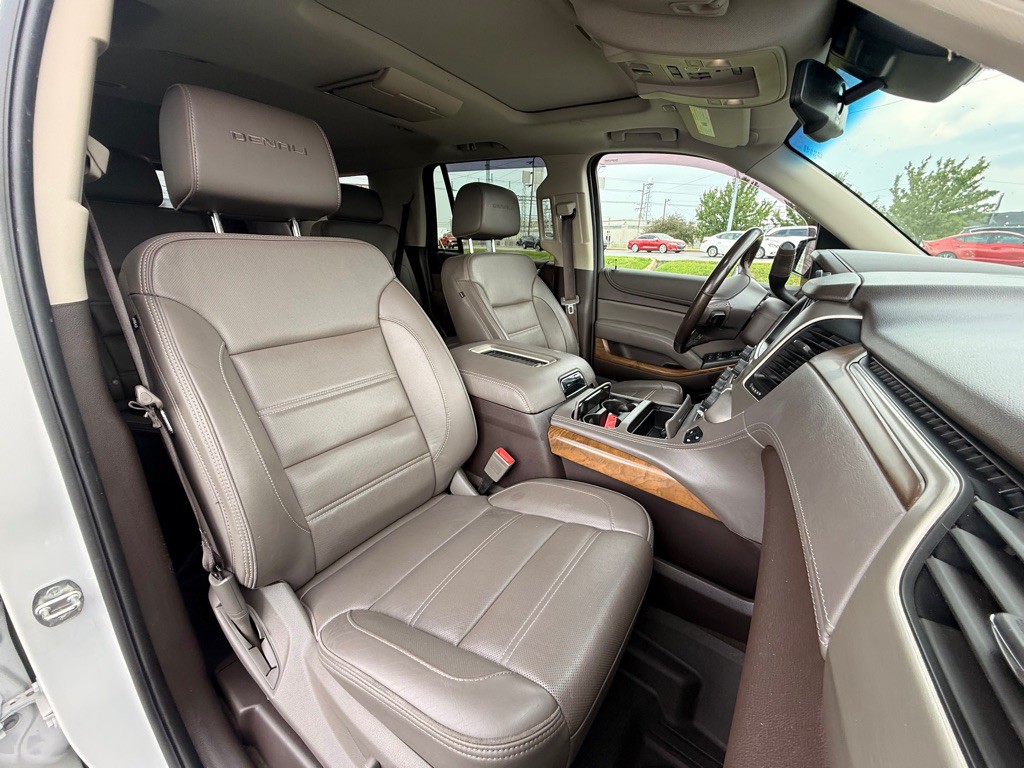 2020 GMC Yukon Image 19