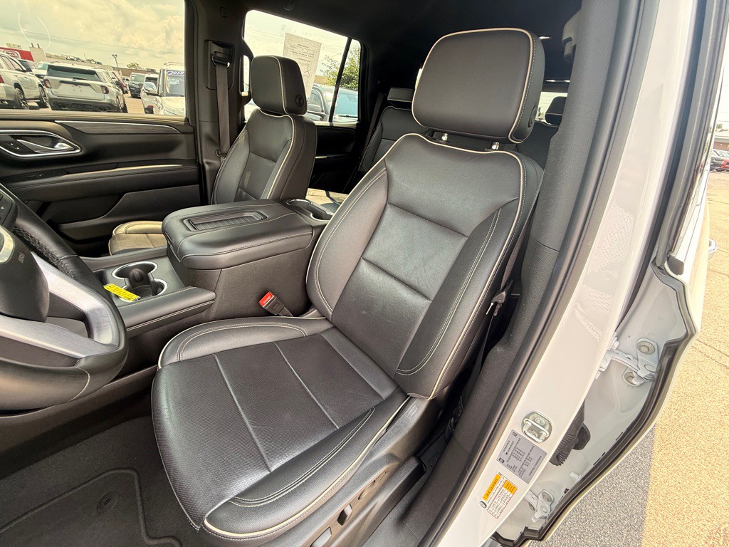 2024 GMC Yukon Image 17