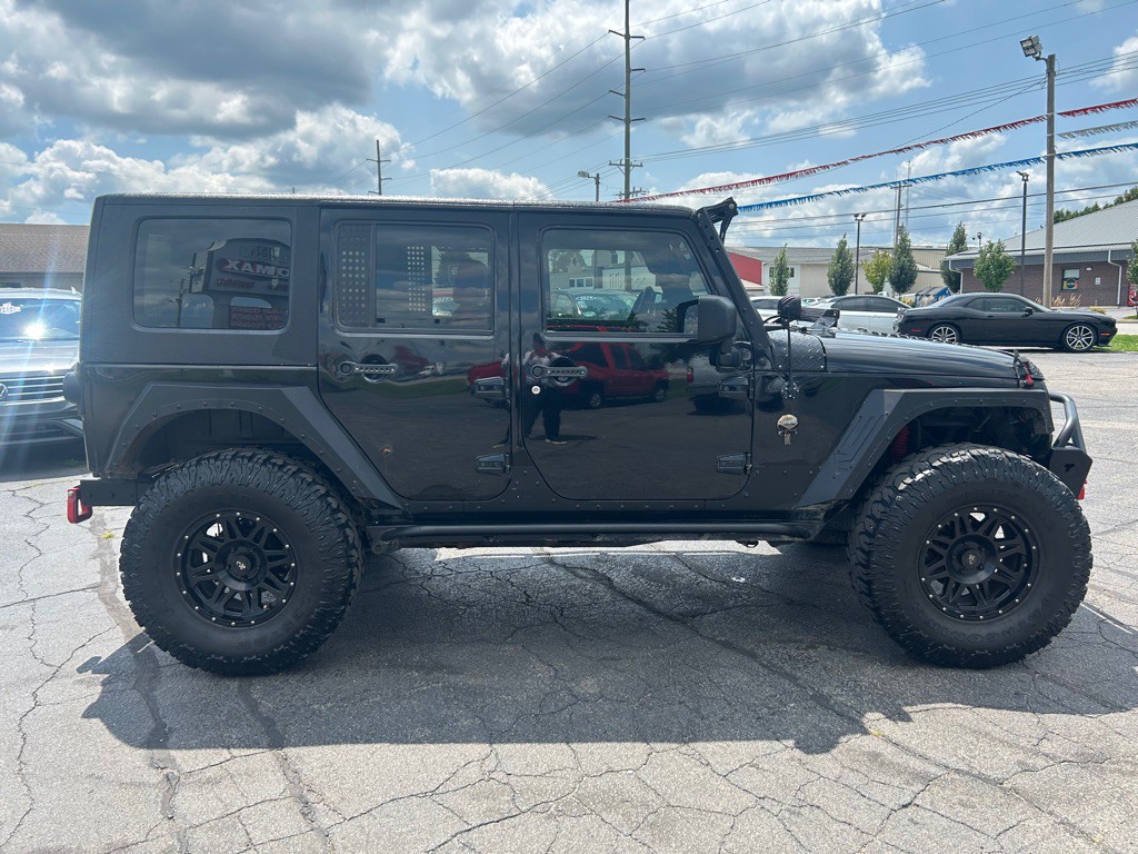 2010 Jeep Wrangler Unlimited Image 11