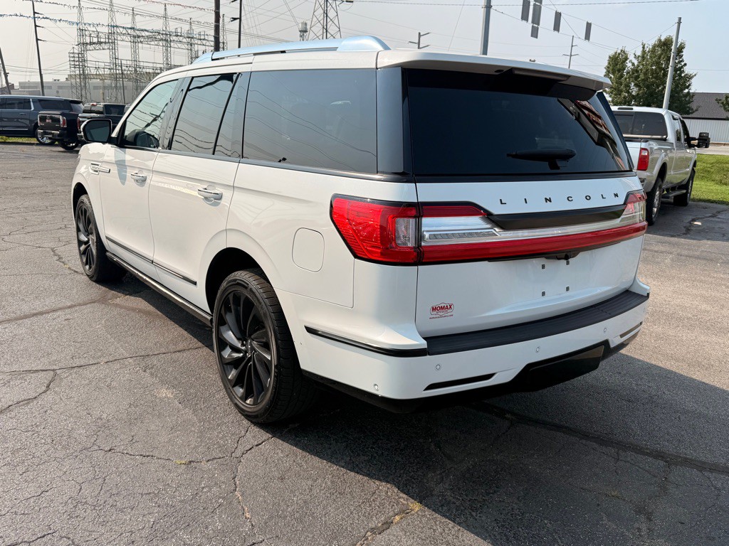 2020 Lincoln Navigator Image 9