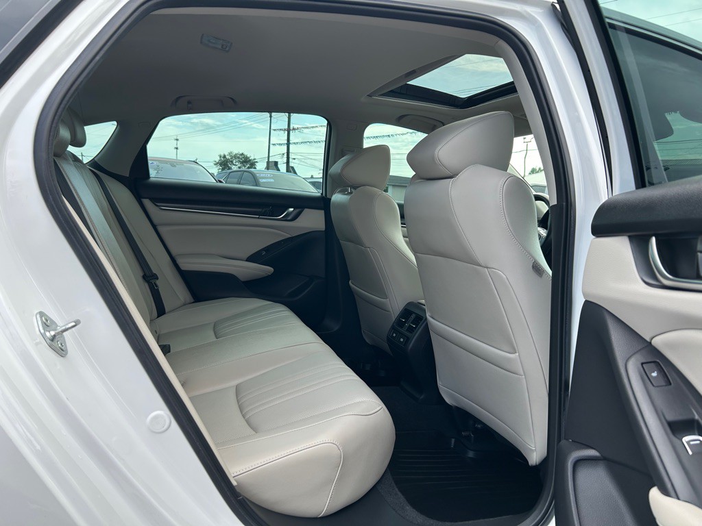 2022 Honda Accord Image 12