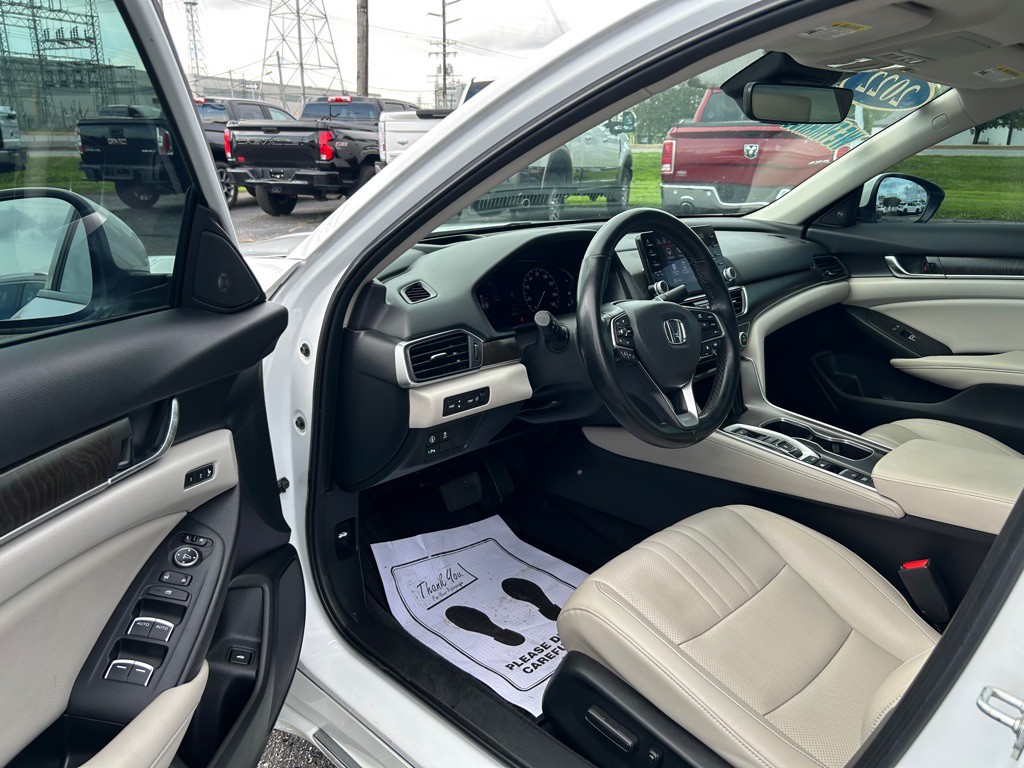 2022 Honda Accord Image 14