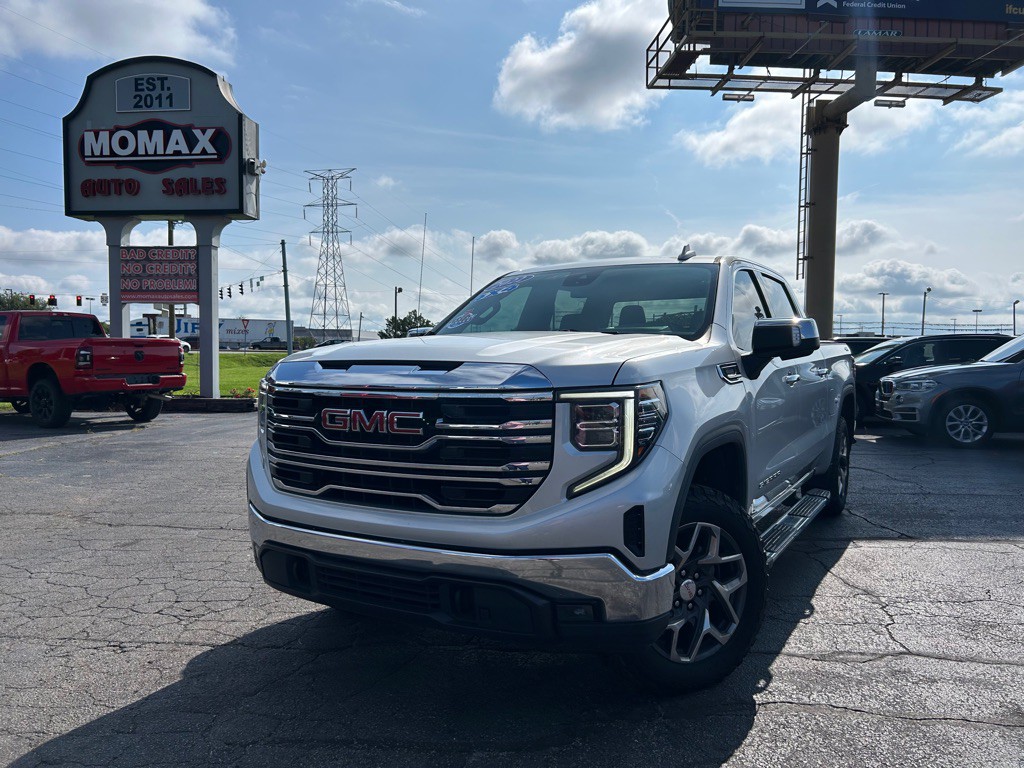 2022 GMC Sierra Image 2