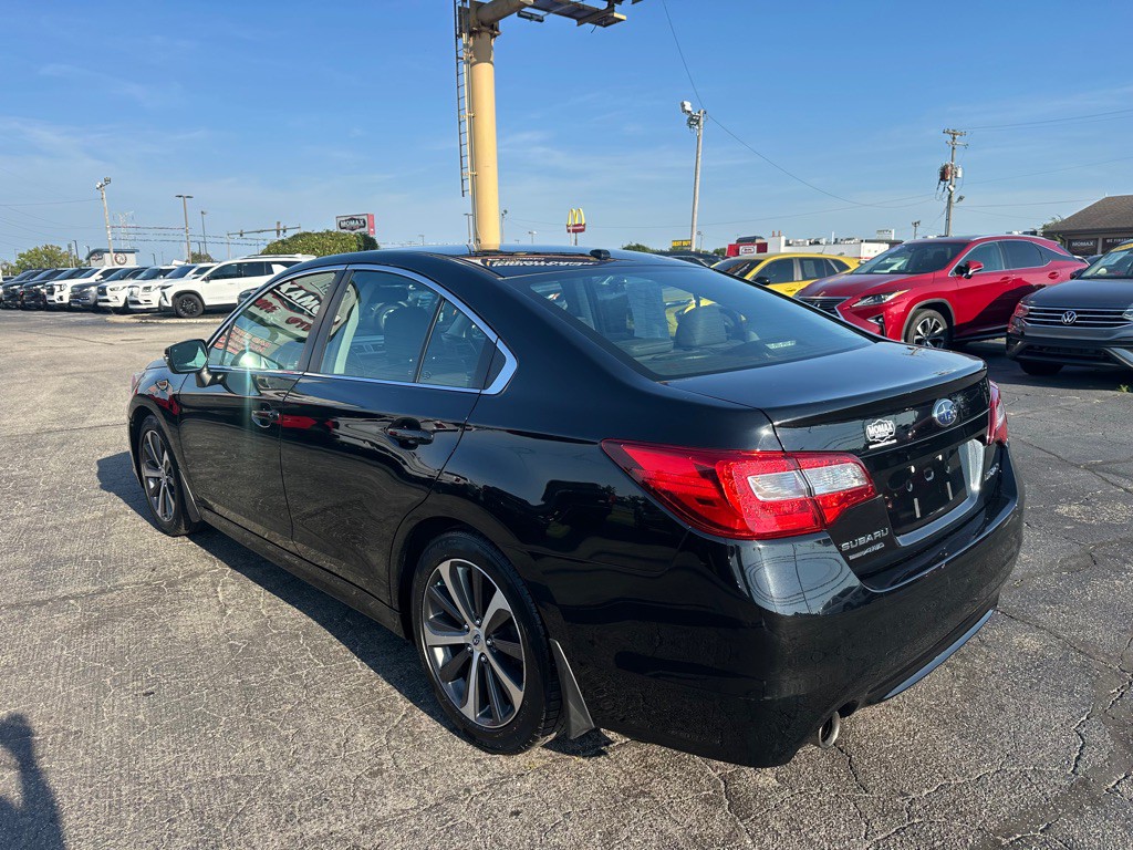 2015 Subaru Legacy Image 8