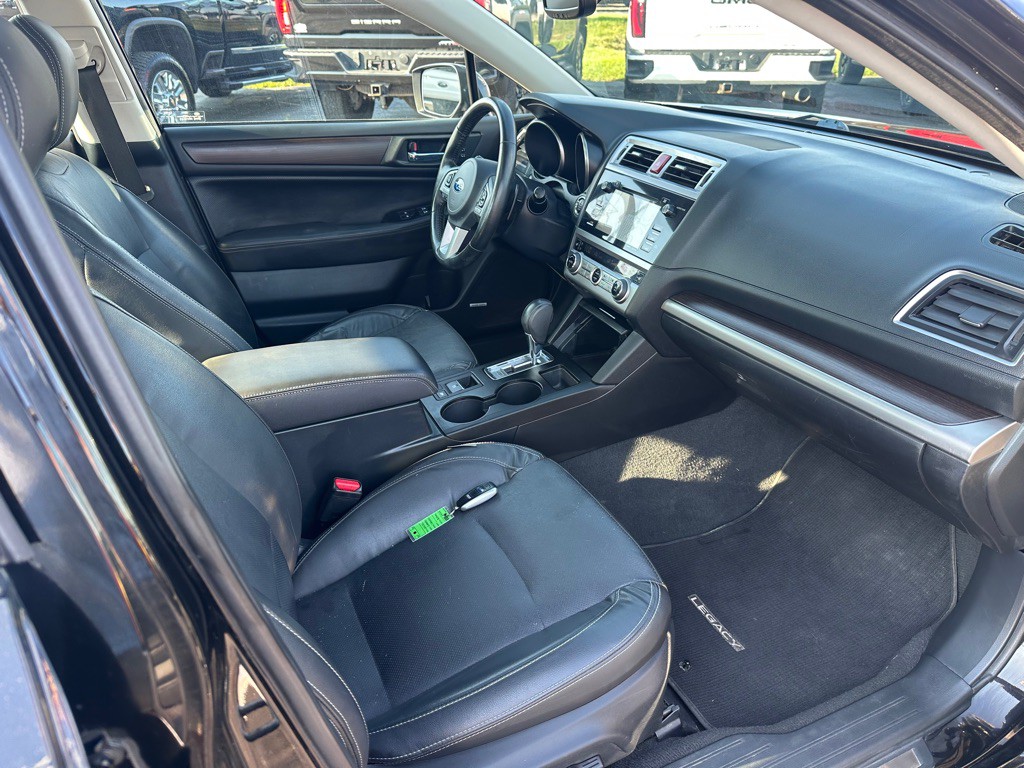 2015 Subaru Legacy Image 11