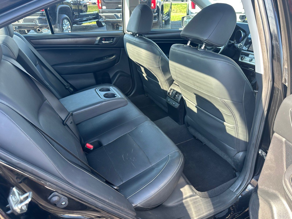 2015 Subaru Legacy Image 14