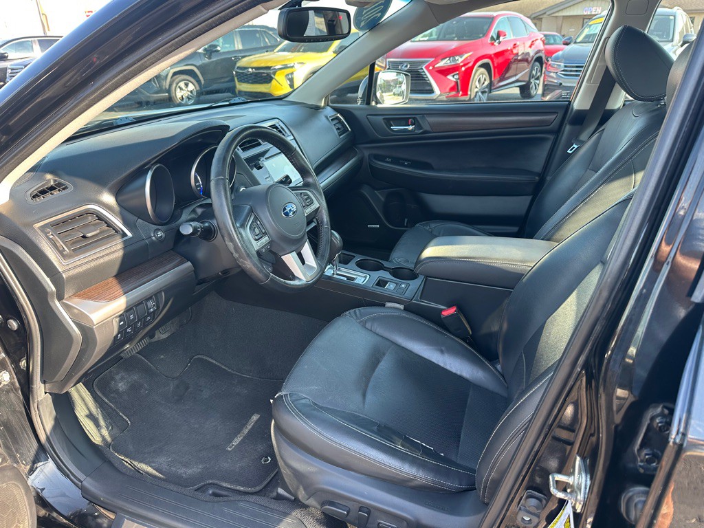2015 Subaru Legacy Image 16