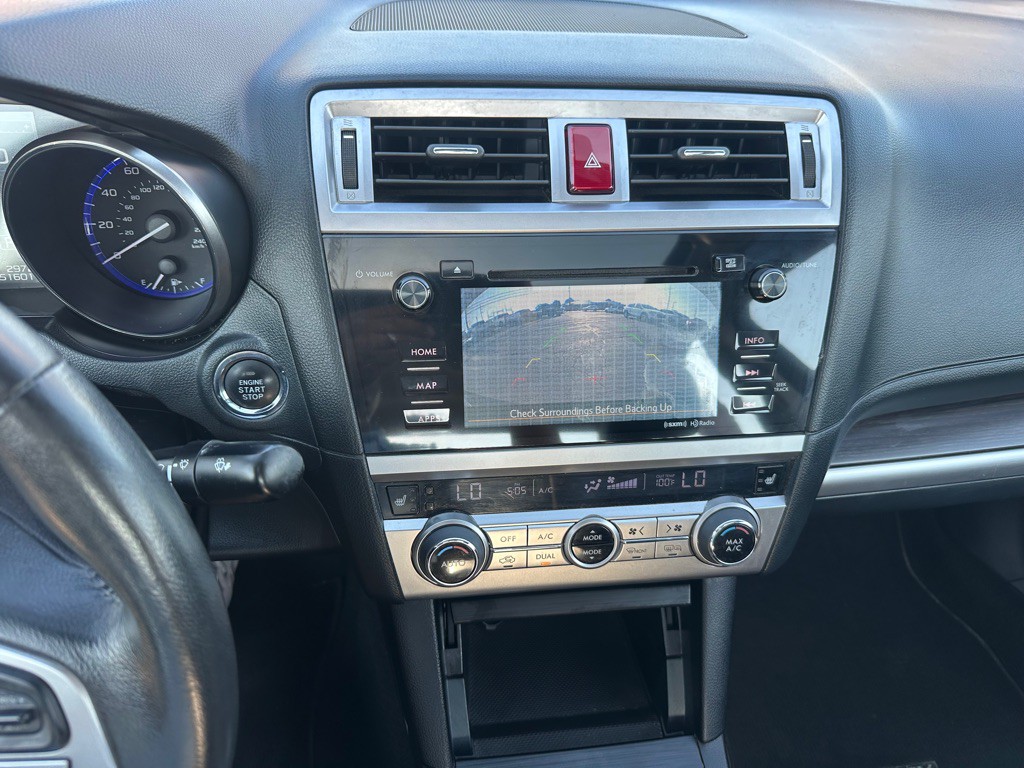 2015 Subaru Legacy Image 19