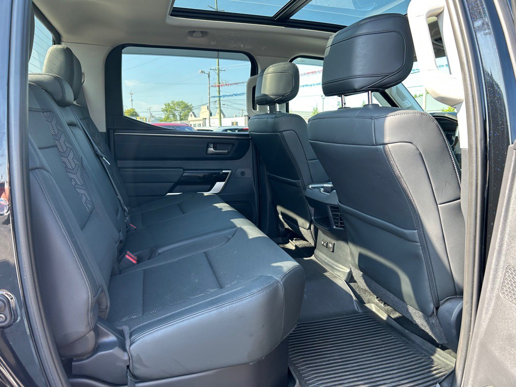 2022 Toyota Tundra Image 12