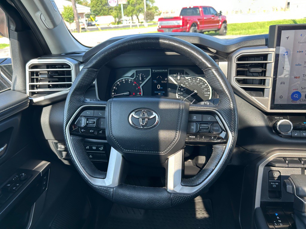 2022 Toyota Tundra Image 16