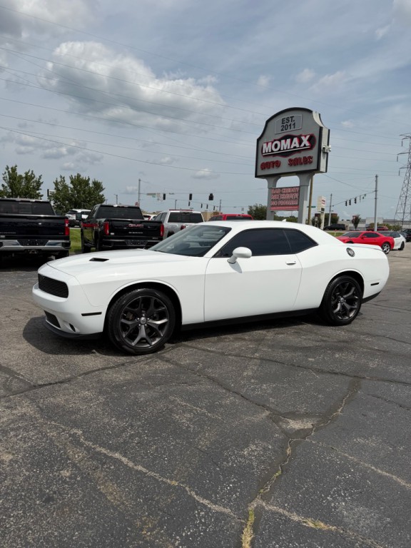 2018 Dodge Challenger Image 2